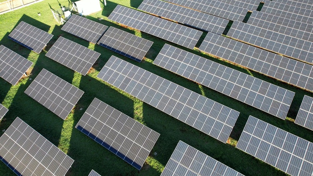 Programa de energia limpa da Fiems garante desconto de até 20% na conta de luz em MS