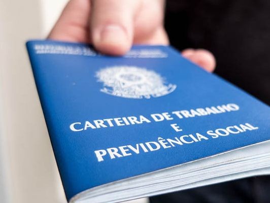 Funsat inicia a semana com 2,1 mil vagas de emprego