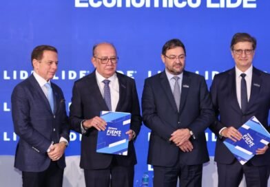 Longen discute futuro do trabalho em seminário com Gilmar Mendes e Paulo Gonet