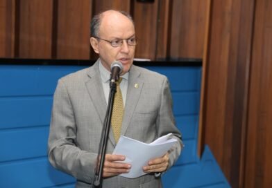 Mochi solicita implantação do turno matutino do curso de Direito da UEMS em Naviraí