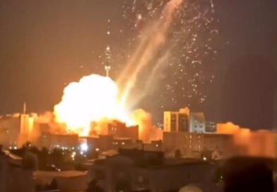 Israel e EUA atacam Irã; Teerã reage com mísseis e amplia tensão no Oriente Médio