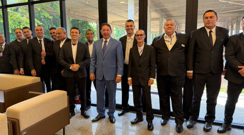 Gerson Claro reforça valorização dos servidores com entrega de uniformes na ALEMS