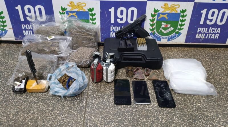 PM apreende pistola granadas de efeito moral e drogas durante Operação Saturação em Ponta Porã