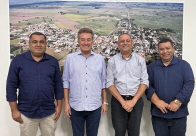 Deputado Hashioka reforça parceria com Taquarussu durante visita à Prefeitura