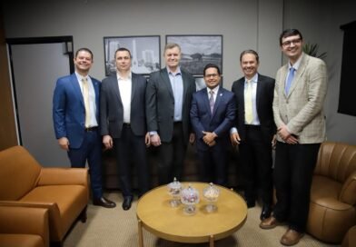 Câmara de Campo Grande recebe comitiva da Ucrânia e avança em cooperação ambiental durante a COP-15