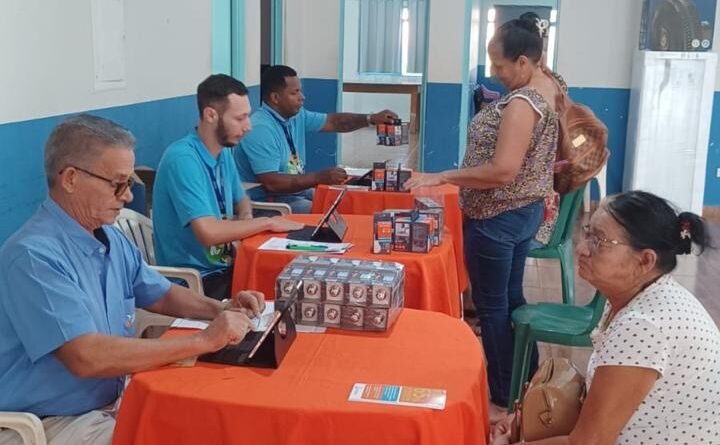Unidade móvel da Energisa leva troca de lâmpadas e tarifa social ao Aero Rancho