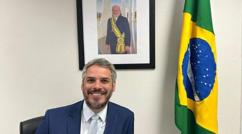 Com 178 mil votos em 2022 Tiago Botelho deixa cargo federal por vaga na Alems