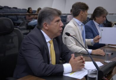 Lidio Lopes propõe reforço na sinalização e alerta para riscos no trânsito em Novo Horizonte do Sul