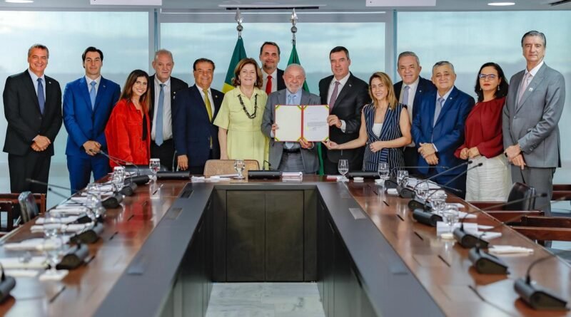 Com articulação de Soraya, Lula libera mais de R$ 1 bilhão para obras em MS